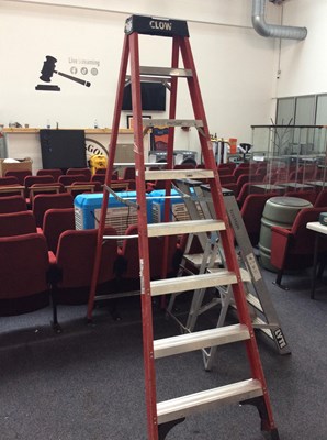 Lot 184 - Clow large red ladder 7 step
