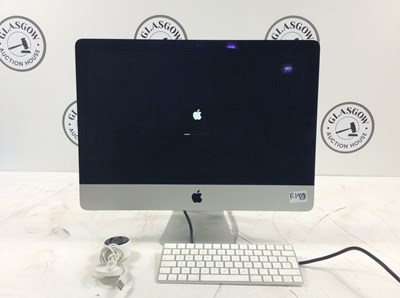 Lot 32 - Apple IMAC Slim working with webcam