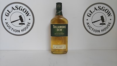 Lot 107 - Tullamore dew triple distilled Irish whiskey