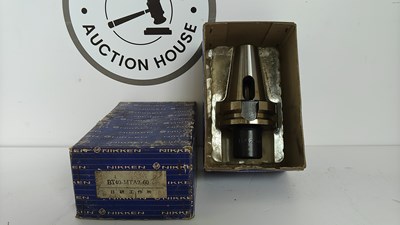 Lot 102 - Precision collect chuck in box