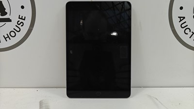 Lot 99 - iPad tablet a1599 fully reset