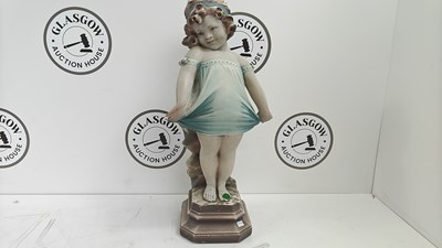 Lot 219 - Cherub ornament