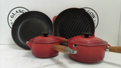 Lot 13 - Set of 4 le creuset red pans