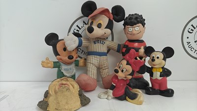Lot 92 - Qty of vintage kids products