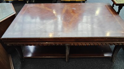 Lot 211 - Large coffee table