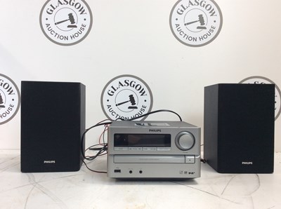 Lot 4 - Phillips HiFi System
