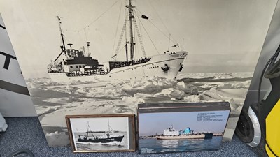 Lot 142 - Collection of boat pictures and drawing paper