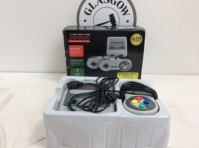 Lot 90 - Mini entertainment system with 620 games