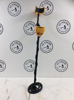 Lot 140 - Garrett Graphic Target ID Metal Detector