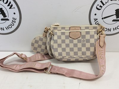 Lot 176 - Louis Vuitton Paris Bearing Purse