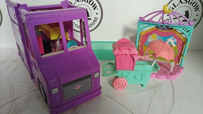 Lot 328 - Barbie vehicle and accessories