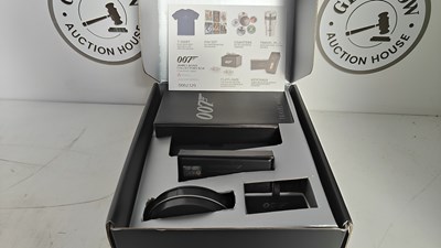 Lot 95 - 007 James bond collectors box set