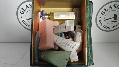 Lot 11 - Box of mixed cosmetics