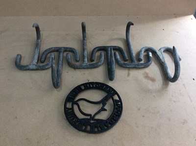 Lot 326 - Qty of rafter hooks