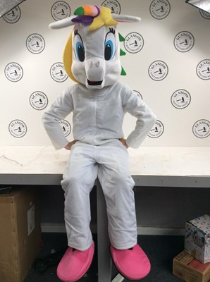 Lot 65 - Unicorn full custom
