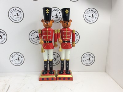Lot 156 - A Pair Of Bear Christmas Guards
