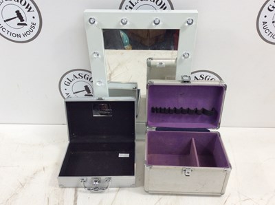 Lot 300 - Light up mirror and 2 makeup boxes