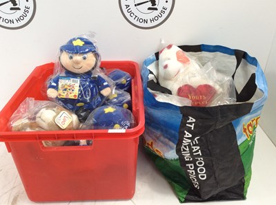 Lot 55 - Qty of soft toys