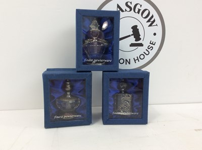 Lot 71 - 3x Small faceted perfume bottles