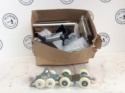 Lot 255 - Box Of Miscellaneous Items