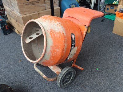 Lot 227 - 110v Belle Cement Mixer