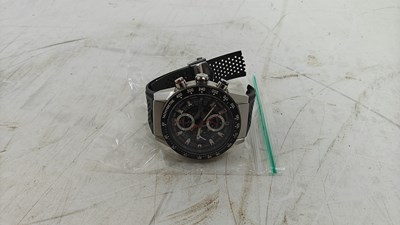 Lot 165 - Gents watch bearing tag logos
