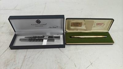 Lot 147 - 2 pen sets