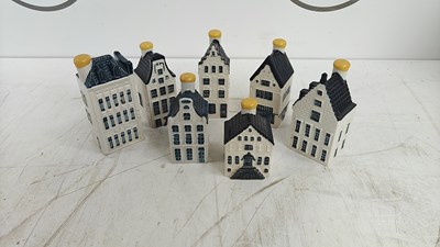 Lot 87 - Klm collectable bottles (formally held liqueur) in house form