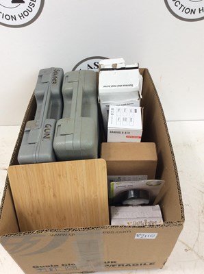 Lot 193 - Box of Misc