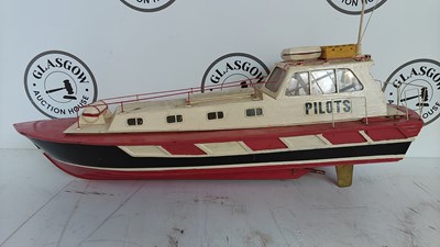 Lot 135 - Harbour pilots model boat with some control components