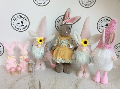 Lot 168 - Qty Of Decorative Figures