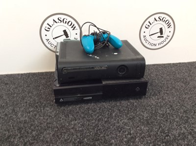 Lot 137 - Xbox One & Xbox 360 Units & One Controller
