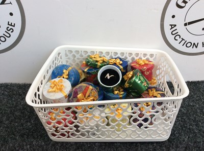 Lot 40 - 20 new & boxed costume rings