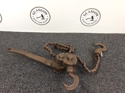 Lot 50 - Yale 1 & 1/2 Ton Pul-Lift