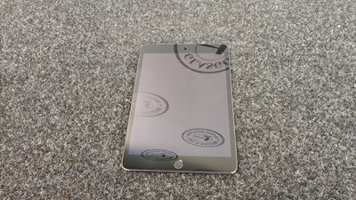 Lot 92 - Apple a1599 tablet fully reset