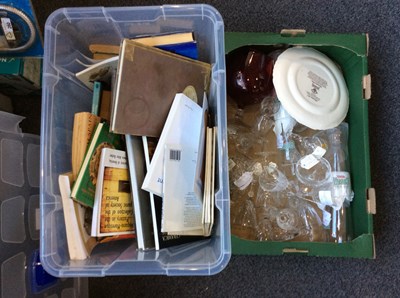 Lot 233 - 2 boxes mixed glass or ceramics