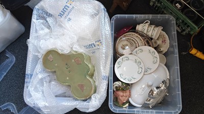 Lot 235 - 2 boxes mixed glass or ceramics