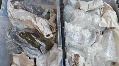 Lot 239 - 2 boxes mixed glass or ceramics