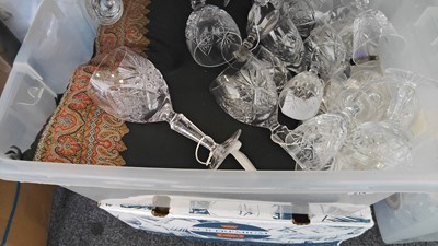 Lot 214 - 2 boxes mixed glass or ceramics