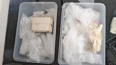 Lot 212 - 2 boxes mixed glass or ceramics