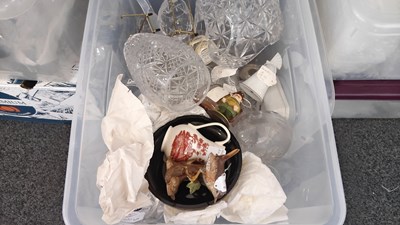 Lot 213 - Box of mixed glass or ceramics