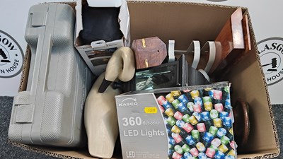 Lot 244 - Box of misc