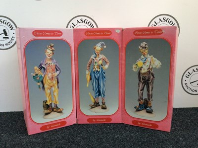 Lot 78 - Three Circus Comes To Town Clowns