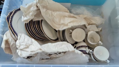 Lot 201 - Box of mixed glass or ceramics