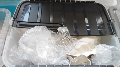 Lot 202 - Box of mixed glass or ceramics