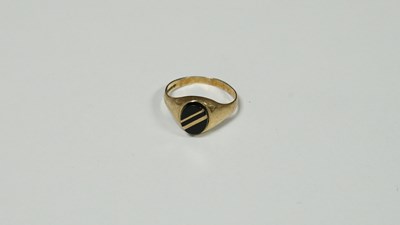 Lot 56 - 9ct Gold, Gents Signet Ring 2.29 Gram Size Q