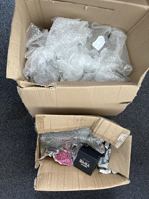 Lot 292 - Two Boxes Of Glass & Ceramics