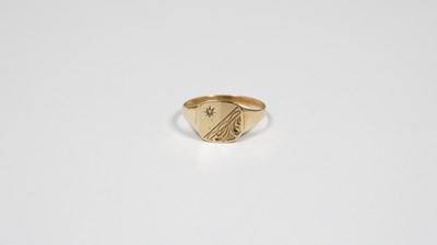 Lot 25 - 9ct Gold Gents Signet Ring 1.90 Gram, Size X