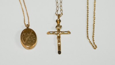 Lot 30 - 3x 9ct Gold Necklace With Pendants 7.26 Gram