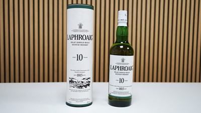 Lot 100 - Laphroaig Islay Single Malt Scotch Whisky 10yr 70cl